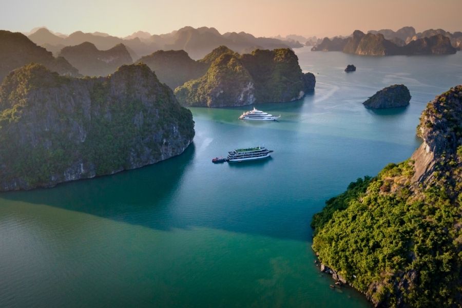 Vietnam Tour Package 4 Days 3 Nights